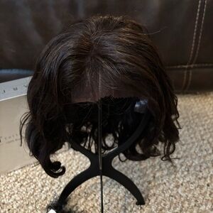 ARI Collection 100% Remy Human Hair Lace Front Short Wavy Wig ARI-LF7007 Natural